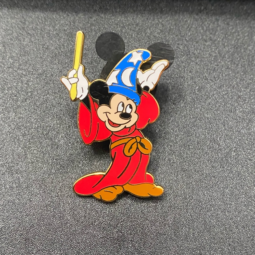 2002 Fantasia Mickey Mouse trading pin.
